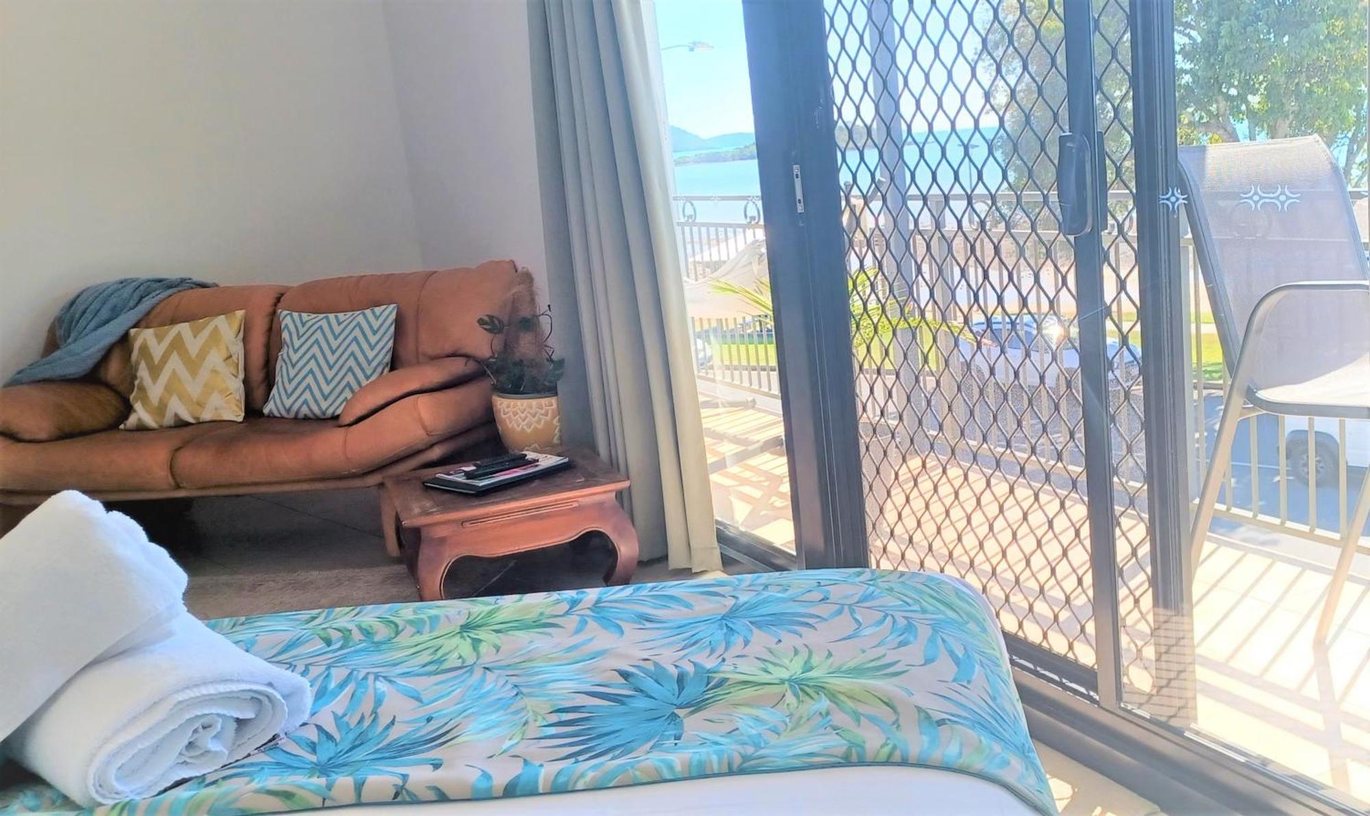 Whitsunday Waterfront Apartments エアリービーチ エクステリア 写真